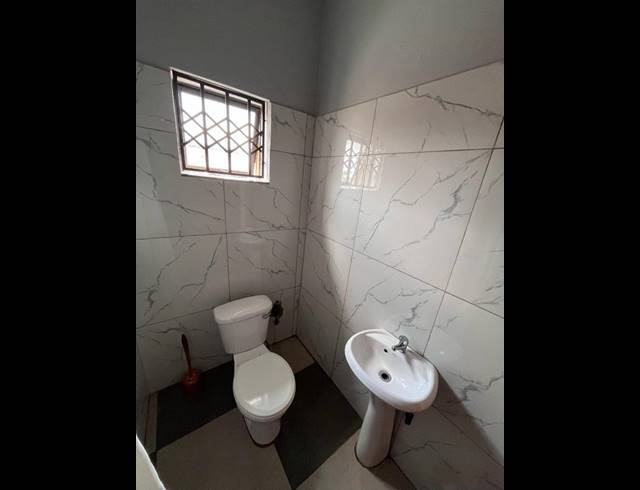 9 BEDROOM HOUSE FOR SALE IN MALVERN